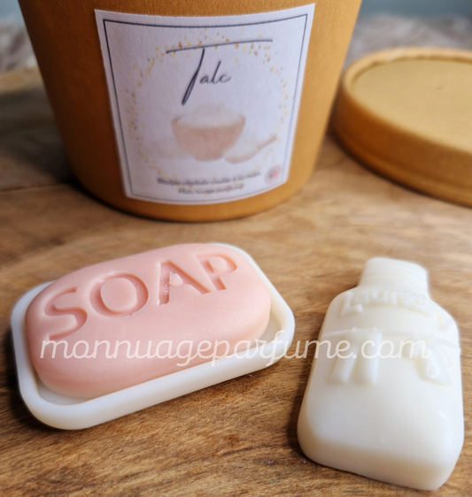 Pot de fondants parfumés "TALC" (Scoopable wax)