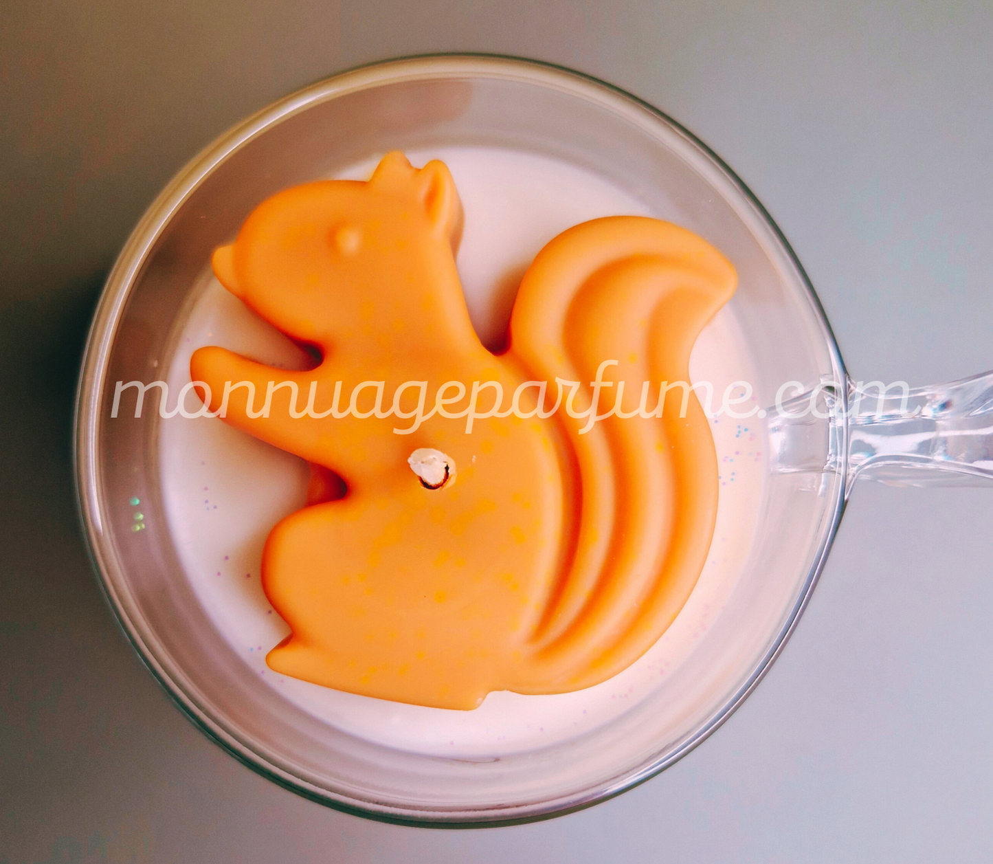 Bougie "CASSE-NOISETTE"